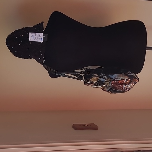 Marcus Adler sequin hat - Picture 3 of 8